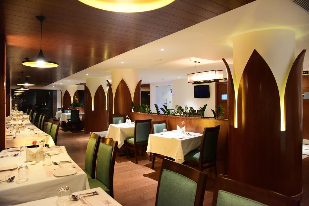 The Royal Comfort Bangalore Luaran gambar