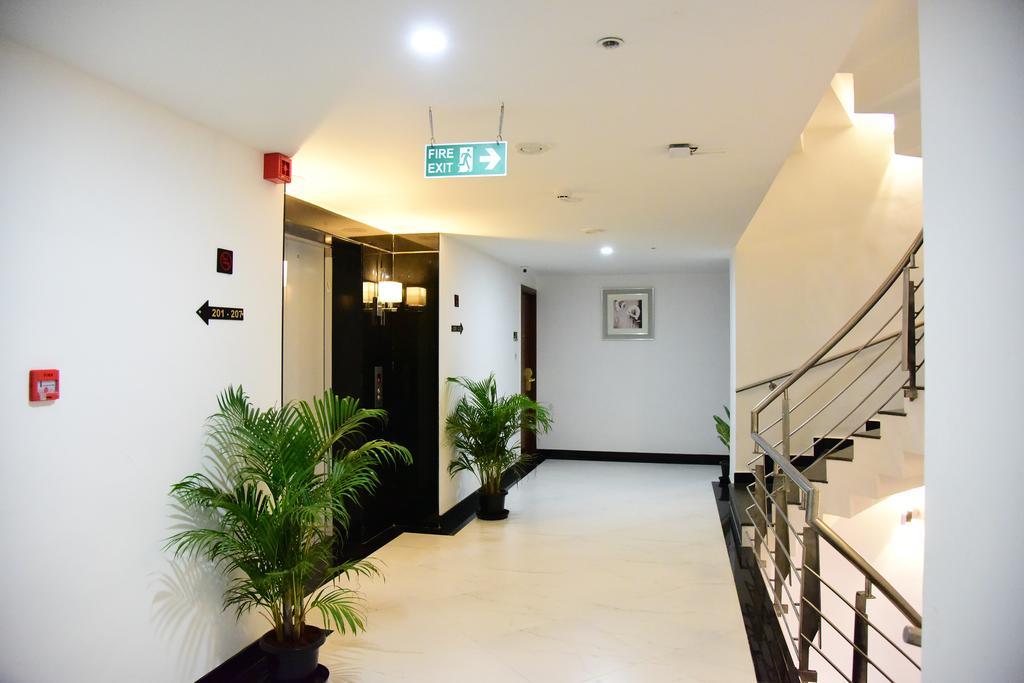 The Royal Comfort Bangalore Luaran gambar