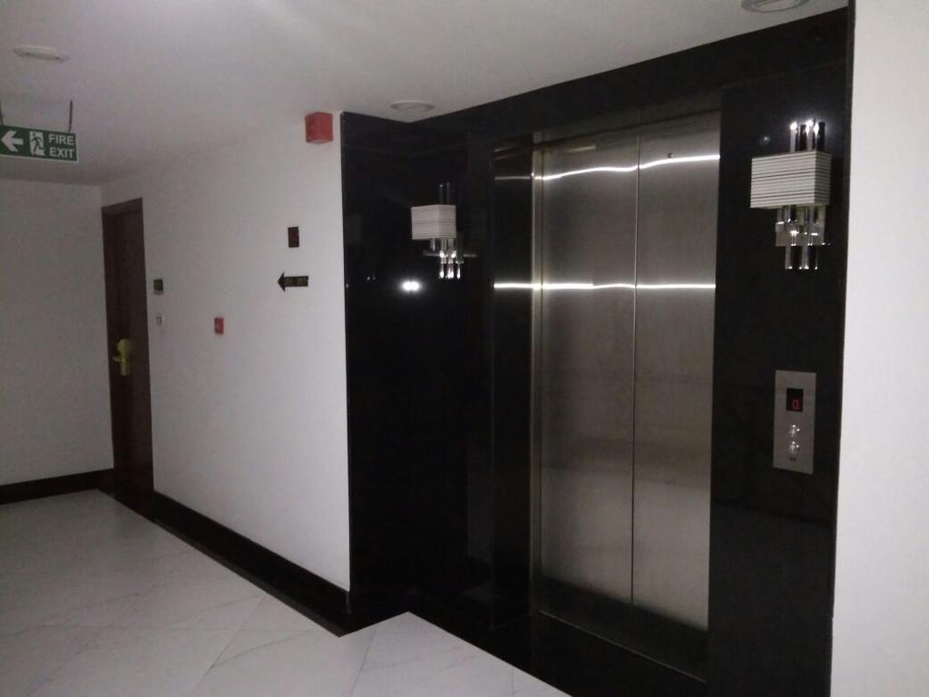 The Royal Comfort Bangalore Luaran gambar