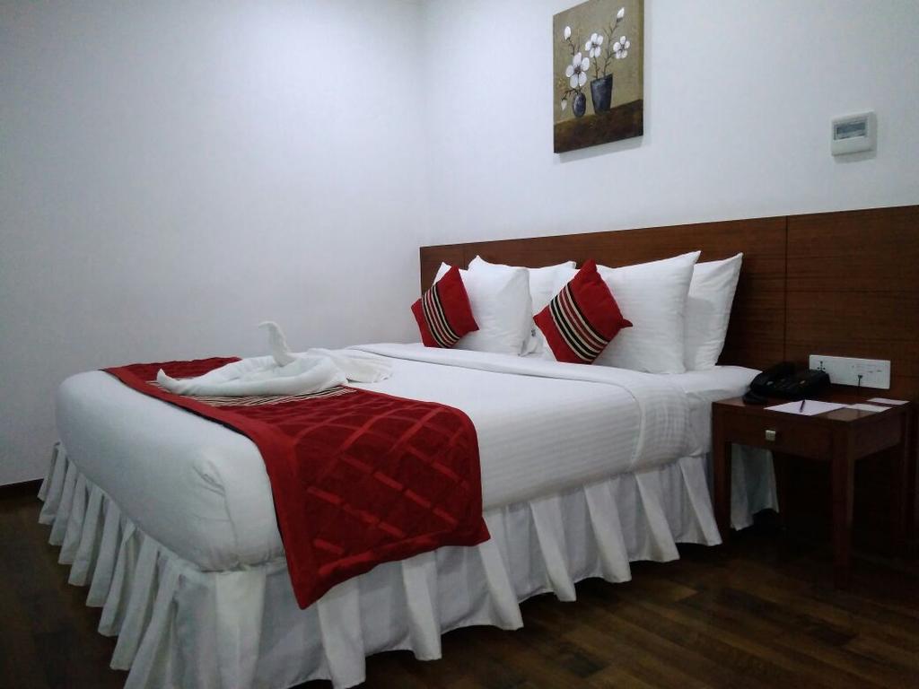 The Royal Comfort Bangalore Luaran gambar