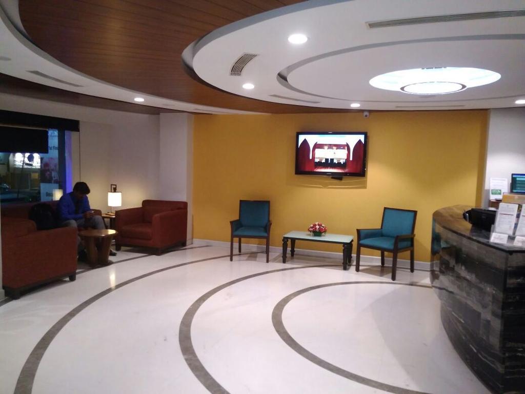 The Royal Comfort Bangalore Luaran gambar
