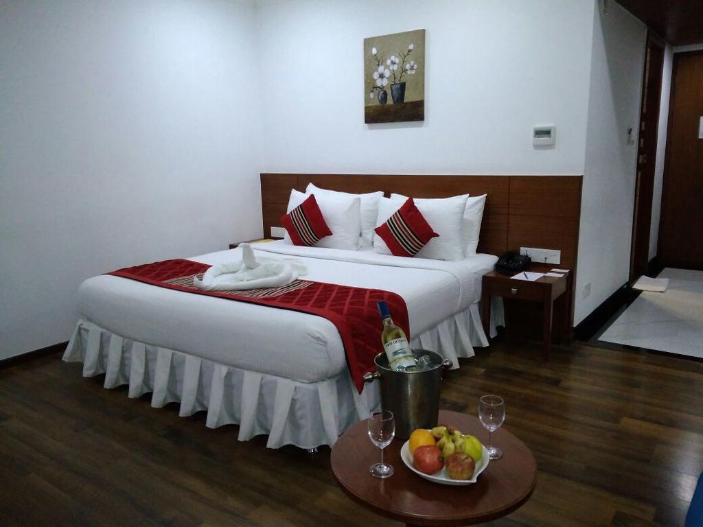 The Royal Comfort Bangalore Luaran gambar