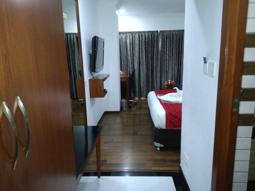 The Royal Comfort Bangalore Luaran gambar